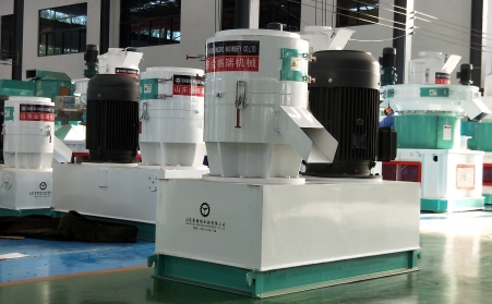 秸稈作顆粒，實現轉化增值