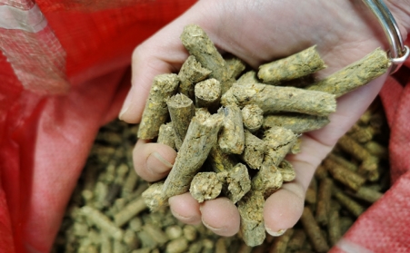 什麽是生物質燃料香蕉福利导航顆粒？農村為什麽都在用生物質顆粒？